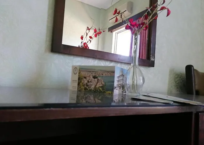 Alexandros Loutráki